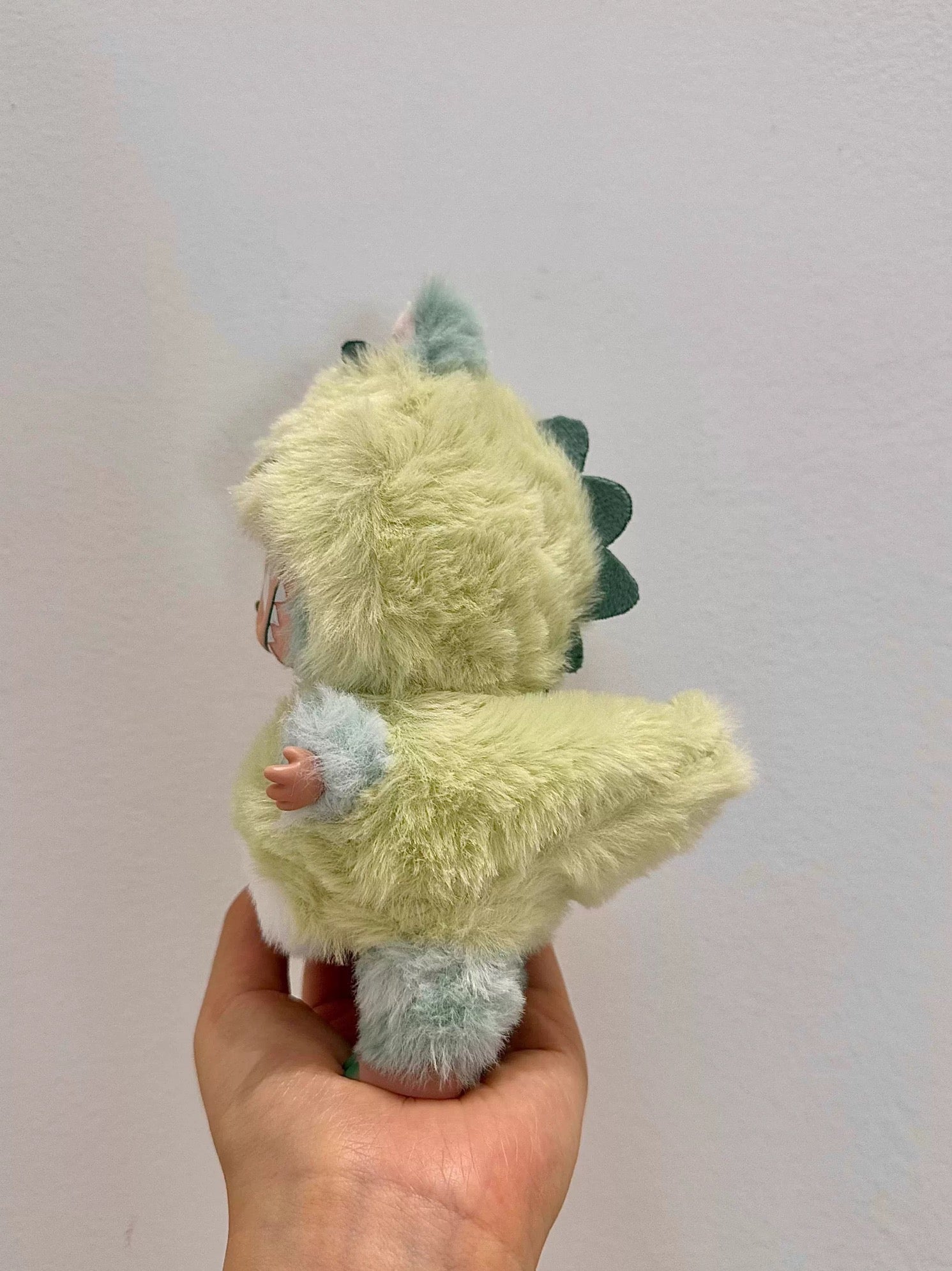 Traje de dinosaurio esponjoso