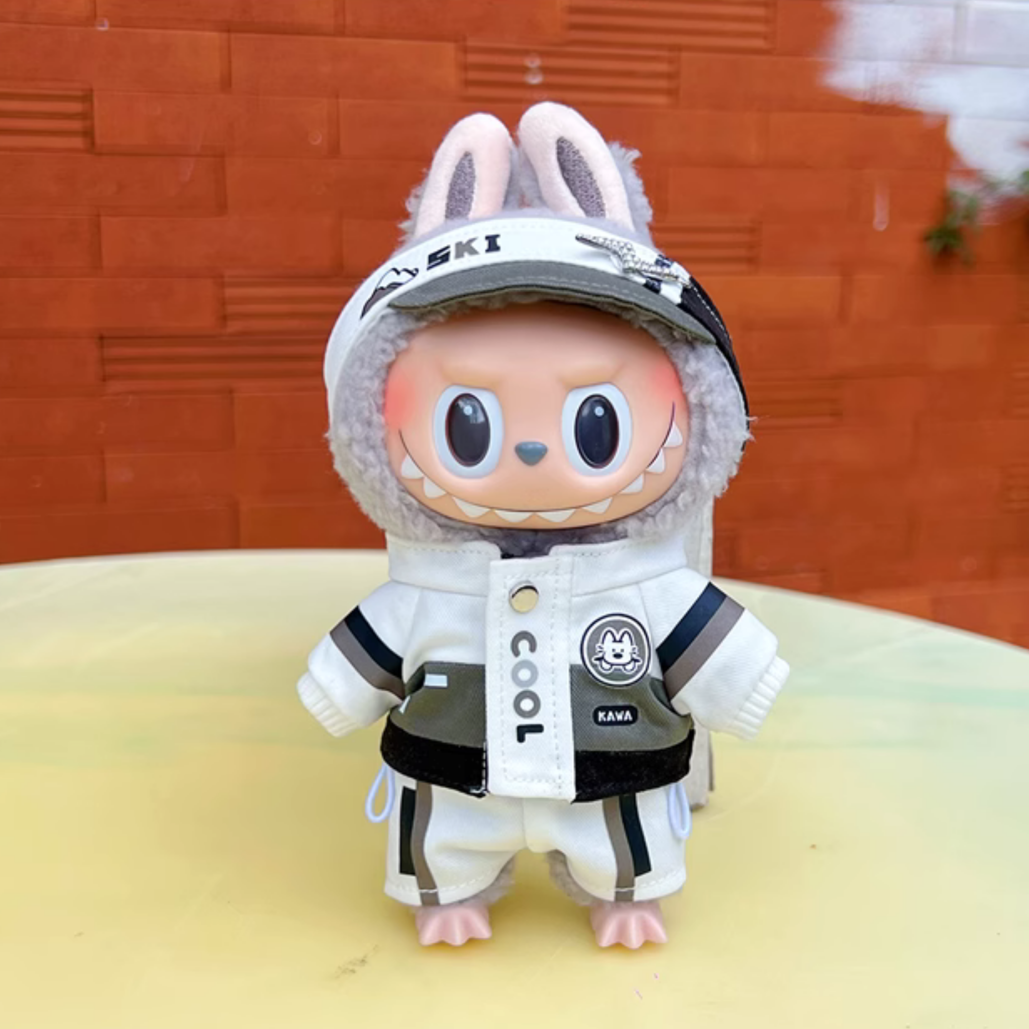 黑白流行風格服裝